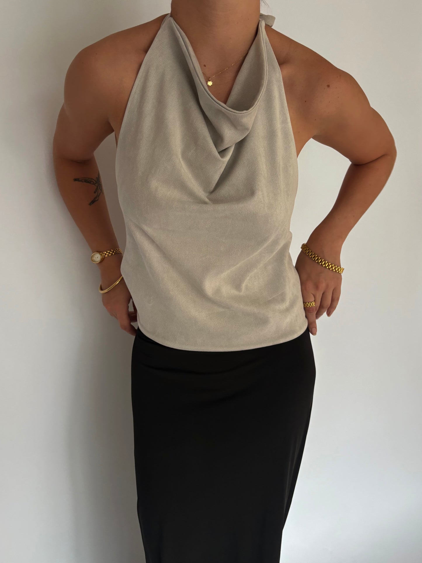AKARI TOP - GREY SUEDE