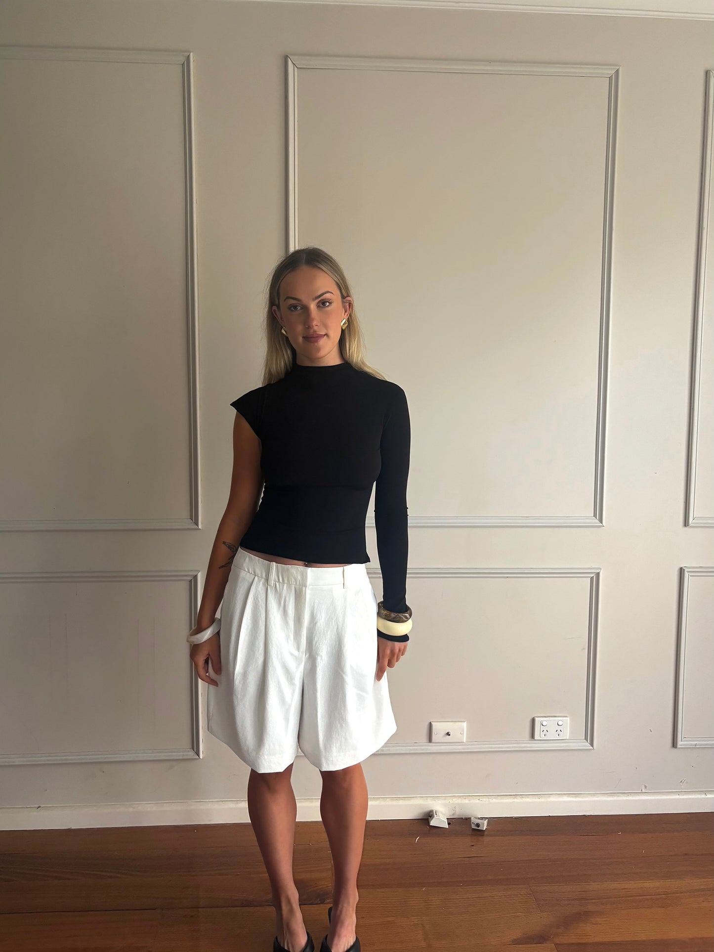 CORA TOP - BLACK